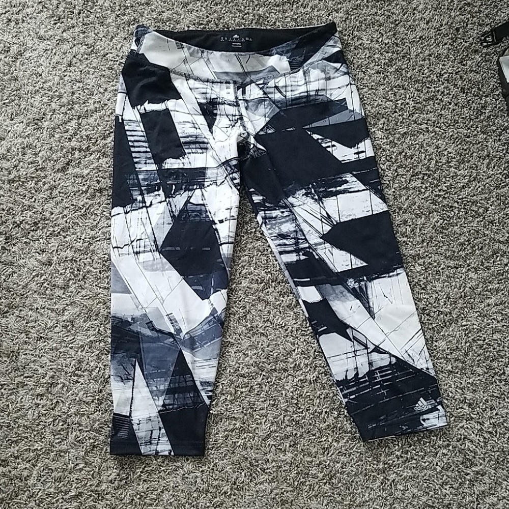 Adidas capri leggings